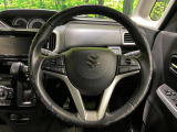 【純正革巻きステアリング】上質な革を使用することで、手にしっかり馴染みとても運転しやすいハンドルです♪