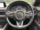 【純正革巻きステアリング】上質な革を使用することで、手にしっかり馴染みとても運転しやすいハンドルです♪