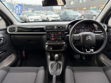 フランス車ならではのオシャレな内装がオススメです!