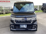 お客様に安全で快適なカーライフをお送りいただくために、中古車にも高いレベルの品質基準を設け、その基準に従って、全ての中古車について納車前整備を実施しています。