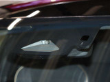 【PCS】ミリ波レーダーと単眼カメラを併用したセンサーで前方の車両と昼夜歩行者・自転車/昼間自動二輪車を検知し、それに基づく統合的な制御により、事故の回避や衝突被害の軽減を支援します。