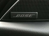 【BOSEサウンドシステム】高性能スピーカーで広がりのある、包み込むような音を体感してください。