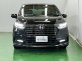 LEDヘッドライトを装備しています。LEDヘッドライトはとても明るく、雨の日や夜間走行も安全・安心です。オートライトコントロール付きで周囲の明るさに応じて自動で点灯・消灯します