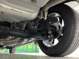 お車を安心してお乗りいただく為には、足回りの定期点検が欠かせません。サービスサポート(有償保証)では無料点検もご提供しており、安心のカーライフをお過ごしいただけるサポート体制が整っています。