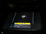 ワイヤレス充電対応のスマートフォンを置くだけでさっと充電できます。充電ケーブルが必要ないので車内がすっきりします。
