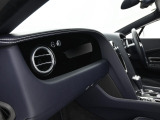 ベントレーは全てオーダーでの発注となっておりますので同じ車種でもステッチやベニヤ部分でまったく違う表情を感じることができます。