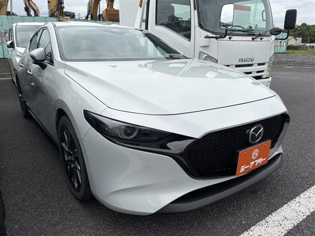 MAZDA3ファストバック 1.5 15S レザー ツーリング セレクション (ブラック) 後期型 ...