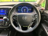 【純正革巻きステアリング】上質な革を使用することで、手にしっかり馴染みとても運転しやすいハンドルです♪