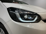 LEDヘッドライトで夜道も安心!