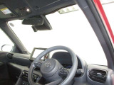 見通しのよいすっきりとした視界で、誰でも運転しやすいです。運転のしやすさは疲れにくさにも繋がりますよ♪