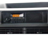 時計機能付でスピーカー内臓のFM/AMラジオを標準装備