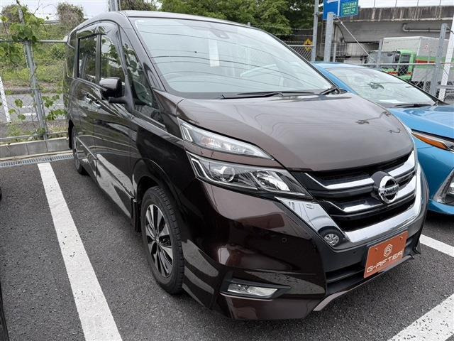 セレナ 2.0 ハイウェイスター VセレクションII 後期型 禁煙車 純正ナビ フルセグTV