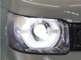 【LEDヘッドライト+デイタイムランニングランプ】今や主流のLEDヘッドライトに、日中でも他者からの視認性を良くするデイタイムランニングランプ装備!スタイリッシュでかっこよく仕上がっています。
