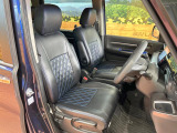 運転席シート廻りは使用感も少なく、良好な状態となっています。丁寧に使われていたことがよくわかりますね。