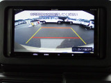 バックカメラ装備しております。駐車時に大変役に立ちますよ。駐車が苦手な方にも便利機能です。