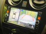 【アラウンドビューモニター】専用のカメラにより、上から見下ろしたような視点で360度クルマの周囲を確認することができます☆死角部分も確認しやすく、狭い場所での切り返しや駐車もスムーズに行えます。