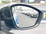 ●ブラインドアシストセンサー:視角からの車を感知し、ドライバーが車線変更を行う際に、警告音と共に注意を促してくれる安全支援機能です!