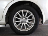 アルミホイール装着車です!これで足元まわりもおしゃれにきまります!
