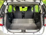 後席を格納すると、これだけの広さが!シーンに合わせたシートアレンジで、大きな荷物も積むことが出来ます♪