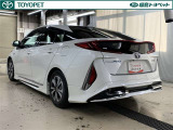「中古車ハイブリッド保証」付き。ハイブリッド機構を無償で保証します。保証期間は、初度登録年月から10年目まで、またはロングラン保証が終わってから3年間。ただし累計走行距離が20万km以内です。