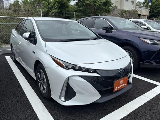 プリウスPHV1.8 S禁煙車 純正8インチナビ