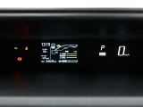 展示車は全てトヨタの車を知り尽くしたエキスパートが基本性能に関わる機能や状態を徹底的にチェックしています。消耗部品の事前交換など法定12ヶ月点検相当の点検・整備を必ず実施しています。