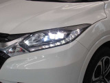 夜間走行の様々な局面に向けて、LEDヘッドランプで視認性をしっかり確保☆ハロゲンヘッドランプのおおよそ2倍の光量で、広範囲に明るくドライバーをサポートしてくれます。