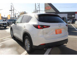 車の性能、装備品の品質、走行テストなどお客様に「徹底した安心」を届ける為、仕入から納車まで最大9回の品質検査を行い、当社独自の基準にクリアした車両のみ販売。中古車は第三者品質評価書全車両取得済