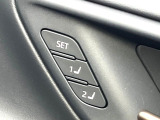 【メモリー機能付きパワーシート】ドライバーごとに設定したシート位置を記憶して、ボタン一つで切り替えできる便利な機能!運転する方が複数名いらっしゃるご家庭におすすめです♪