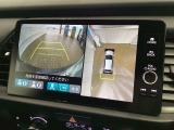 全方位モニターがついています! 車の周囲を360&deg;安全確認できるので、普段の駐車はもちろんの事、縦列駐車や幅寄せの際にも活躍してくれますよ。