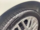 純正15インチアルミホイル装着車両です
