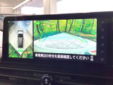 【アラウンドビューモニター】専用のカメラにより、上から見下ろしたような視点で360度クルマの周囲を確認することができます☆死角部分も確認しやすく、狭い場所での切り返しや駐車もスムーズに行えます。