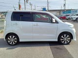 こちらの車両は高槻第二展示場に展示しております。事前にご連絡いただければ店舗にご用意いたします。
