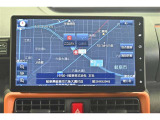 ナビを装備。タッチパネル式で使いやすく、お出かけもラクラクです。