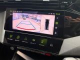 360度ビューのバックカメラ。解像度も高く難しい駐車もしっかりサポートします