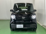 LEDヘッドライトを装備しています。LEDヘッドライトはとても明るく、雨の日や夜間走行も安全・安心です。オートライトコントロール付きで周囲の明るさに応じて自動で点灯・消灯します