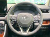 【純正革巻きステアリング】上質な革を使用することで、手にしっかり馴染みとても運転しやすいハンドルです♪