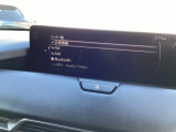 Bluetoothに接続することで、スマートフォンに入っている音楽アプリを車内で楽しめたり、通話が出来ます♪
