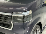 LEDヘッドライトは、点灯の瞬間から最大光量を発揮し、突然暗くなるトンネルなどでの安定感を高めます。