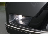 LEDフォグライトを装備。シャープな光と低消費電力でドライブをサポートします。