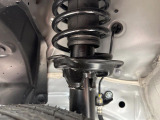 お車を安心してお乗りいただく為には、足回りの定期点検が欠かせません。サービスサポート(有償保証)では無料点検もご提供しており、安心のカーライフをお過ごしいただけるサポート体制が整っています。