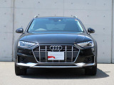 一目でAudiだと分かる特色を持つフロントマスク。