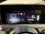 見やすいメーター周り!!カラーディスプレイには運転をサポートするさまざまな情報が表示されます(^^♪