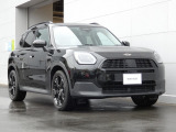 当店の中古車をご覧いただき、ありがとうございます!MINI カントリーマン D クラシックトリムのご紹介です!