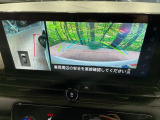 【アラウンドビューモニター】専用のカメラにより、上から見下ろしたような視点で360度クルマの周囲を確認することができます☆死角部分も確認しやすく、狭い場所での切り返しや駐車もスムーズに行えます。