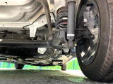 お車を安心してお乗りいただく為には、足回りの定期点検が欠かせません。サービスサポート(有償保証)では無料点検もご提供しており、安心のカーライフをお過ごしいただけるサポート体制が整っています。