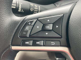手元でナビの音量調整等が出来るのでナビの操作によるわき見運転を防止することが出来ます。