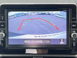 アラウンドビューモニター。画面を一つにも切り替え可能です。