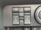 【 両側パワースライドドア 】運転席から後席スライドドアを開け閉めできます!//