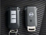 ◆スマートキー◆カギをバッグやポケットに入れたままでもドアロックの開閉ができる『スマートキー』付き!雨天や暗くなってもカギを取り出す必要がなくドアの開錠&エンジンも始動できます